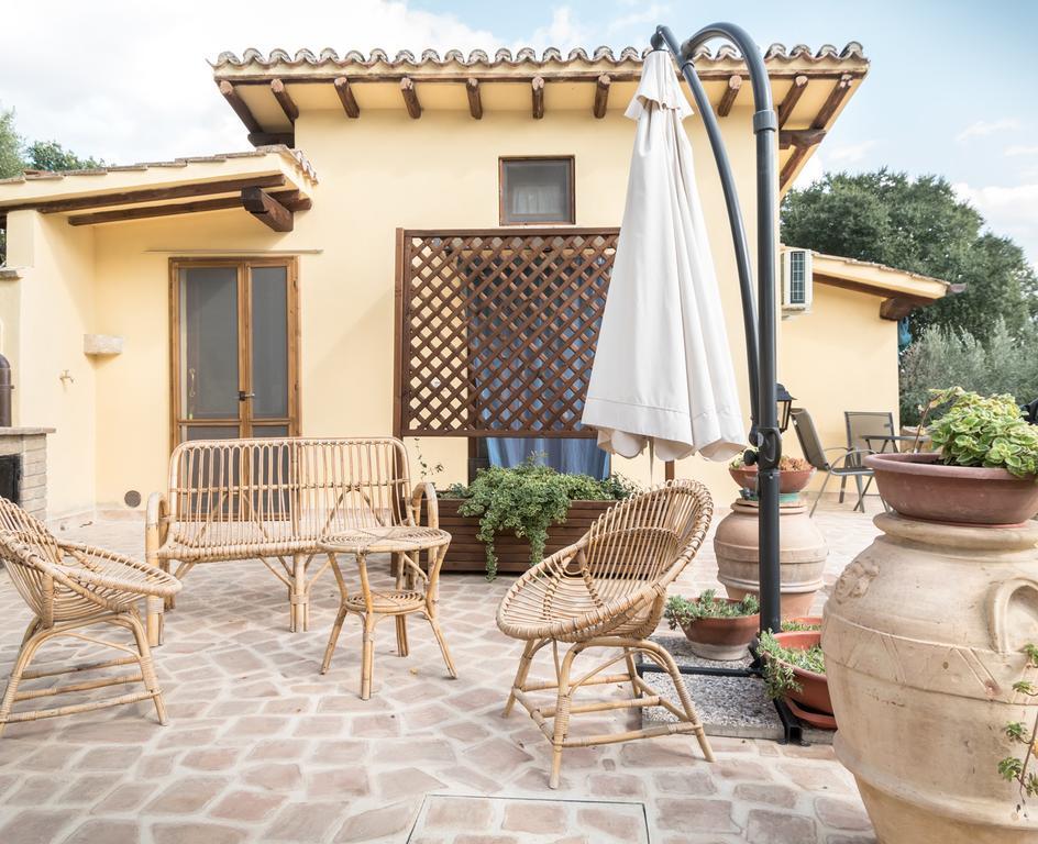 B&B Cantico Delle Creature Assisi Exterior foto
